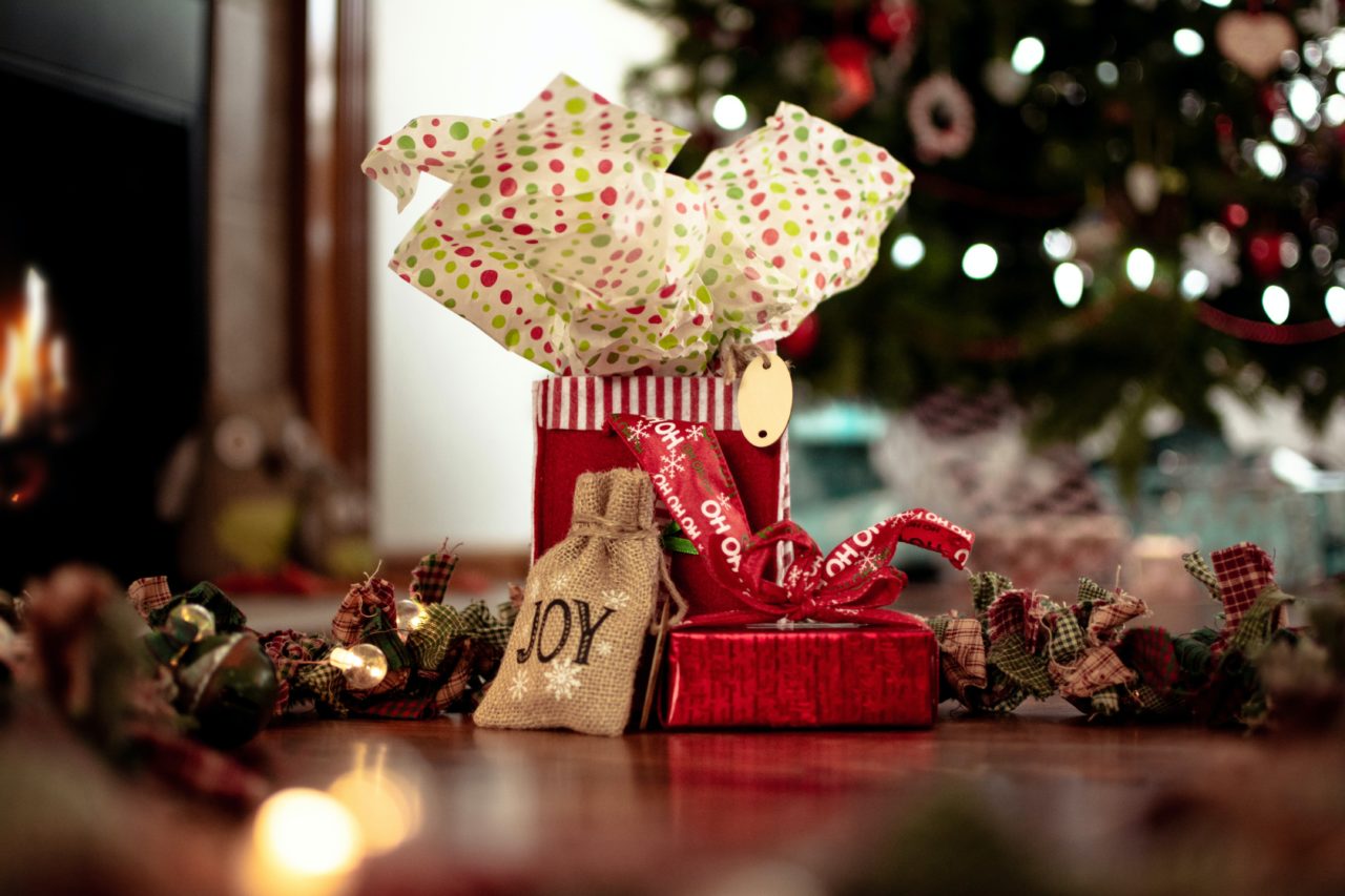 Idées cadeaux et offres de Noël en Porte Sud Ardèche.
